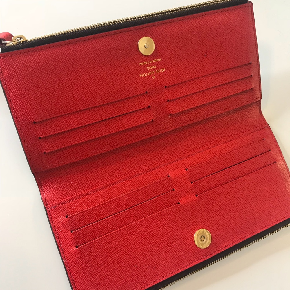 ❌SOLD❌ Adele wallet Louis Vuitton - Picture 8 of 8